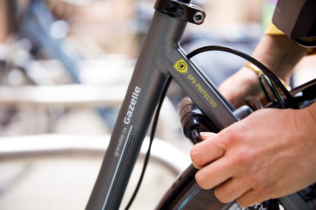 Fietsendiefstal voorkomen met GPS tracking